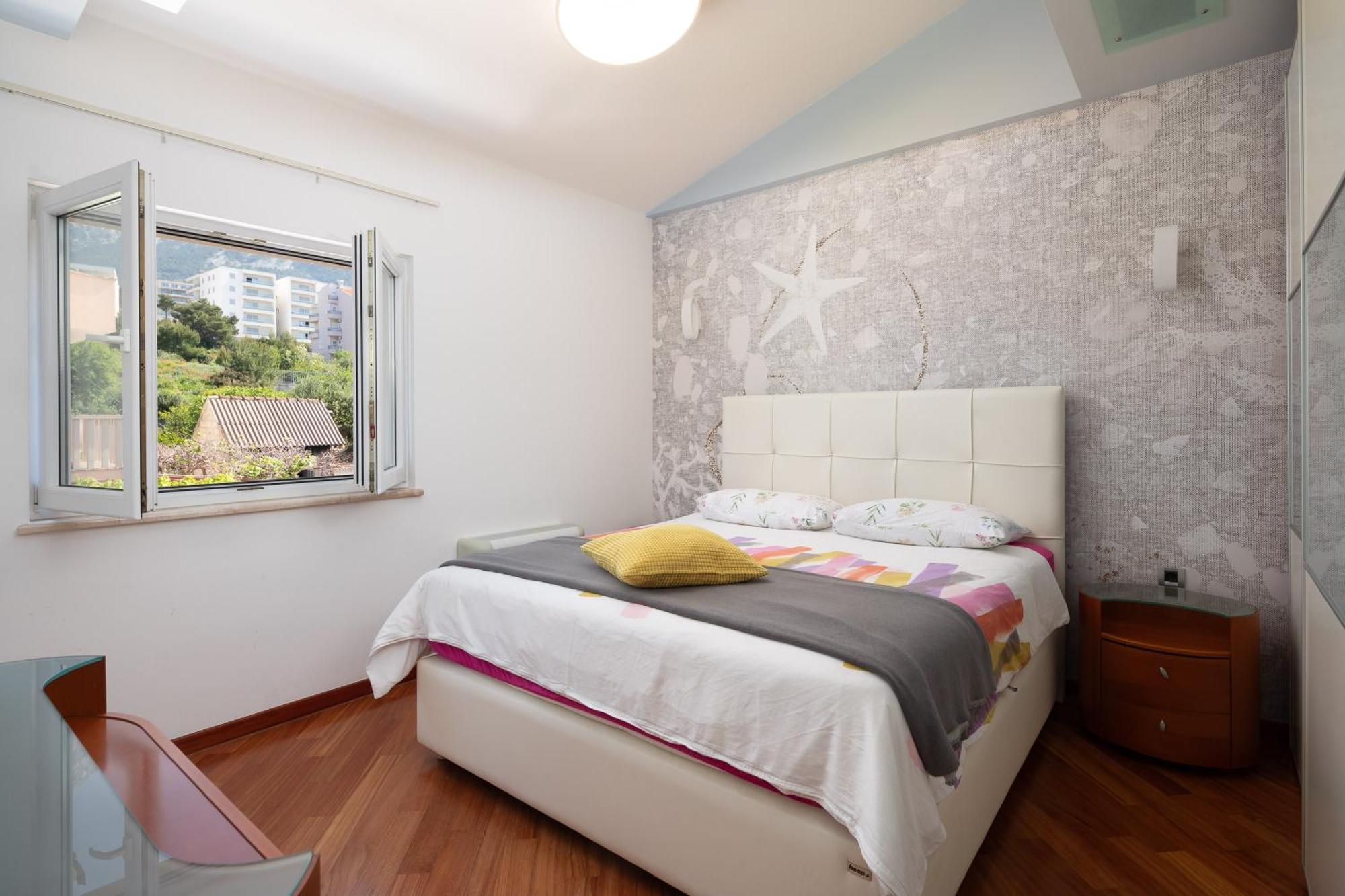 Brkic Apartments With Private Parking Makarska Eksteriør bilde