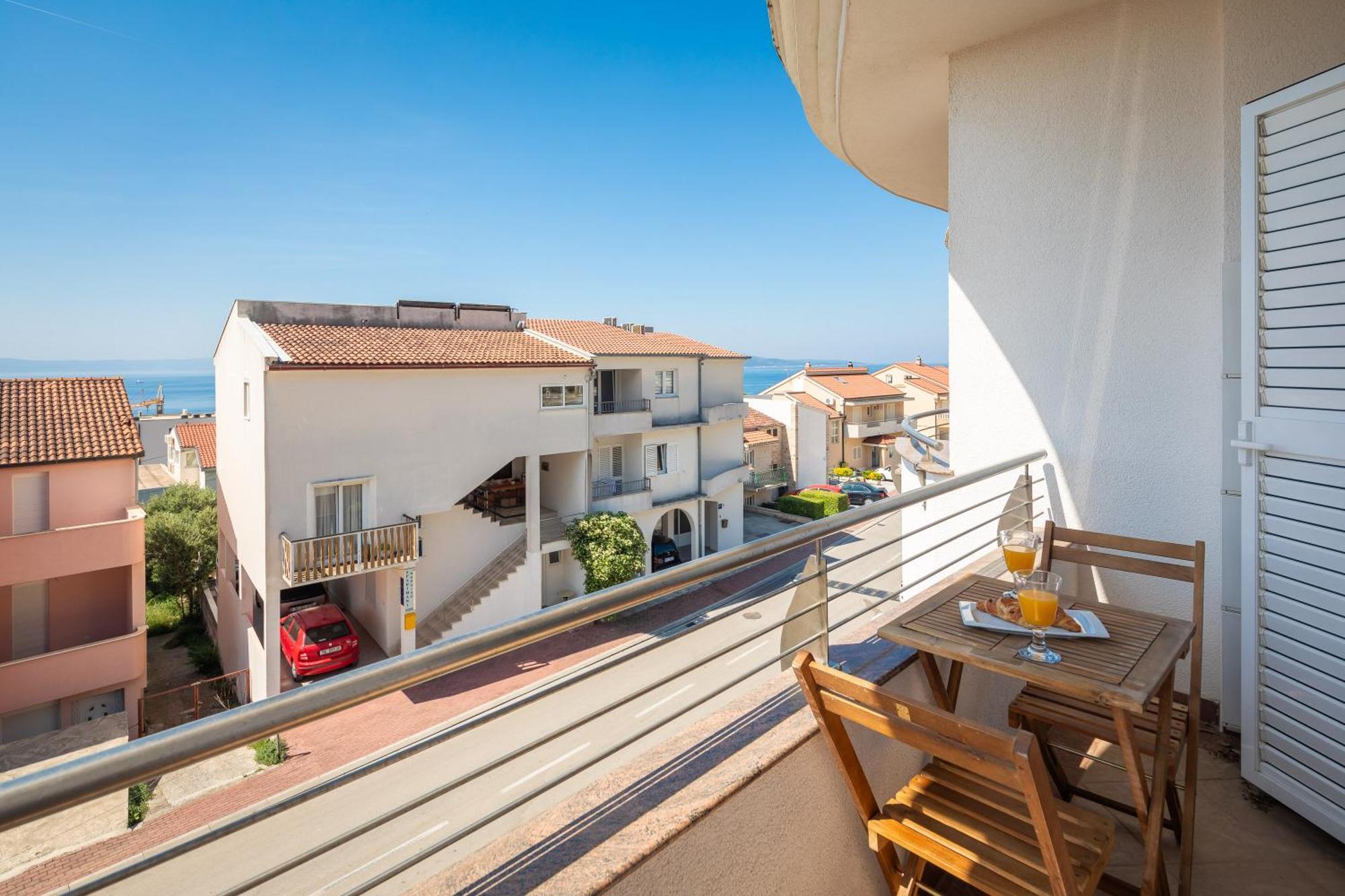 Brkic Apartments With Private Parking Makarska Rom bilde